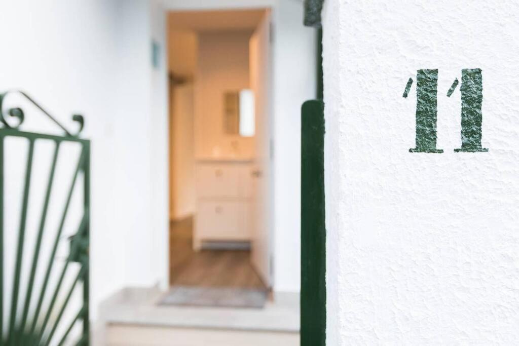 Chalet En La Cuidad- Con Jardin Y Barbacoa Gijón Kültér fotó